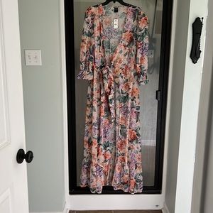 Express beach cover up or robe women’s M/L